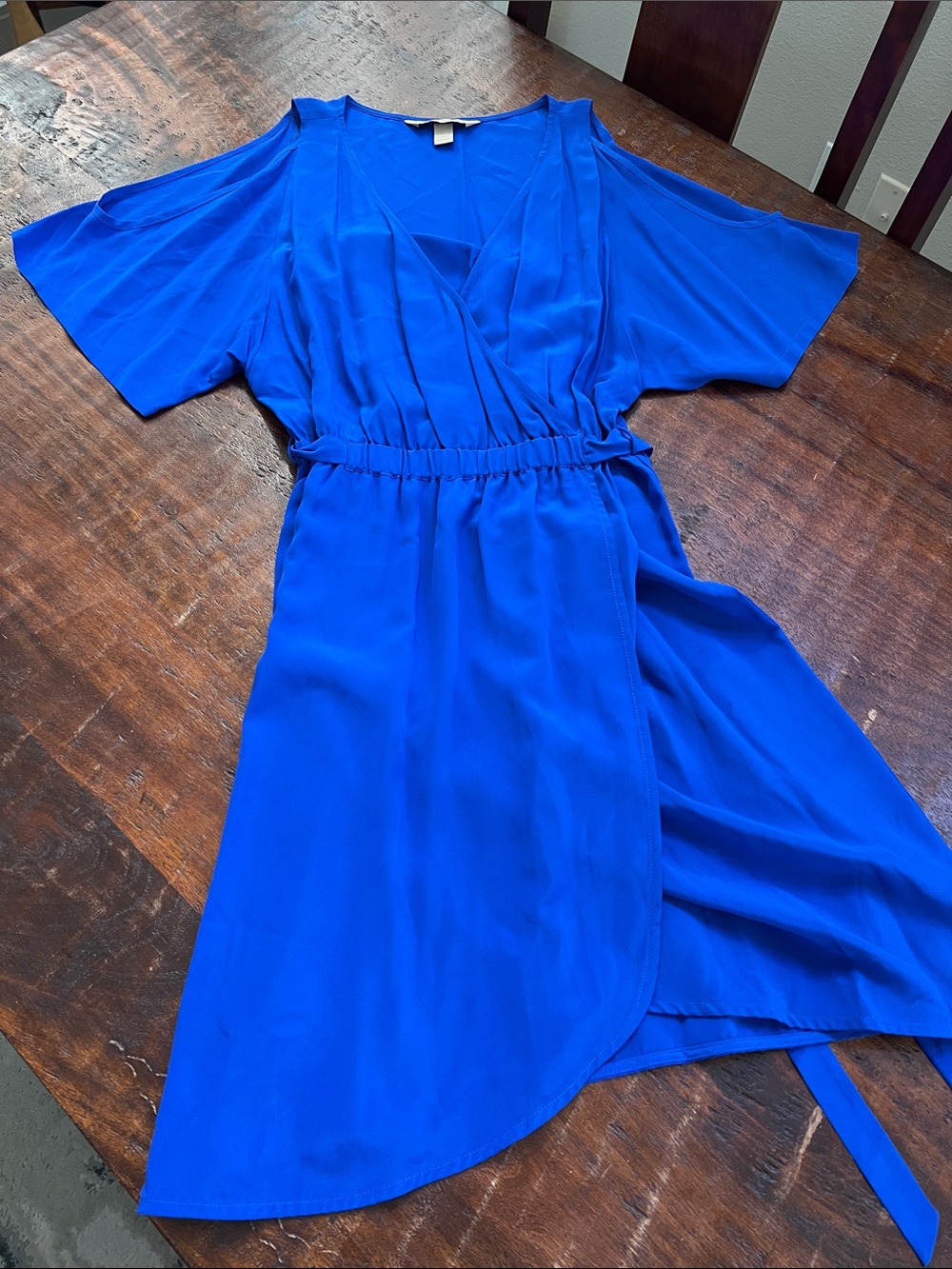 PRESLEY SKYE Cobalt Silk Faux Wrap Cold-Shoulder Surplice Neckline Midi Dress L